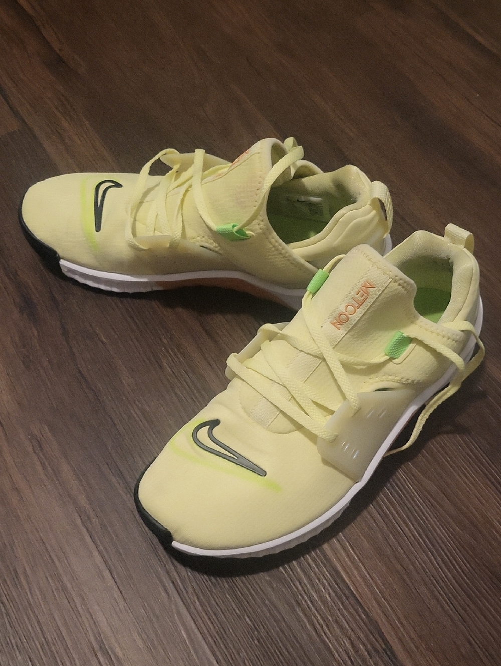Womens Nike Neon Metcon Gym  Sneakers, Best Gym Shoe In The Market